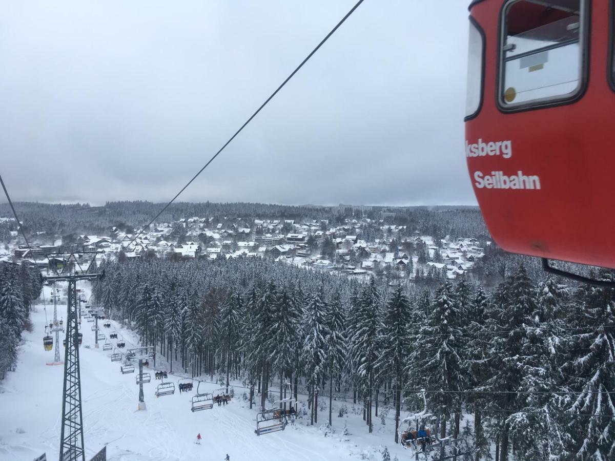 Modern & Schoner Landschaftsblick Apartment Goslar Bagian luar foto